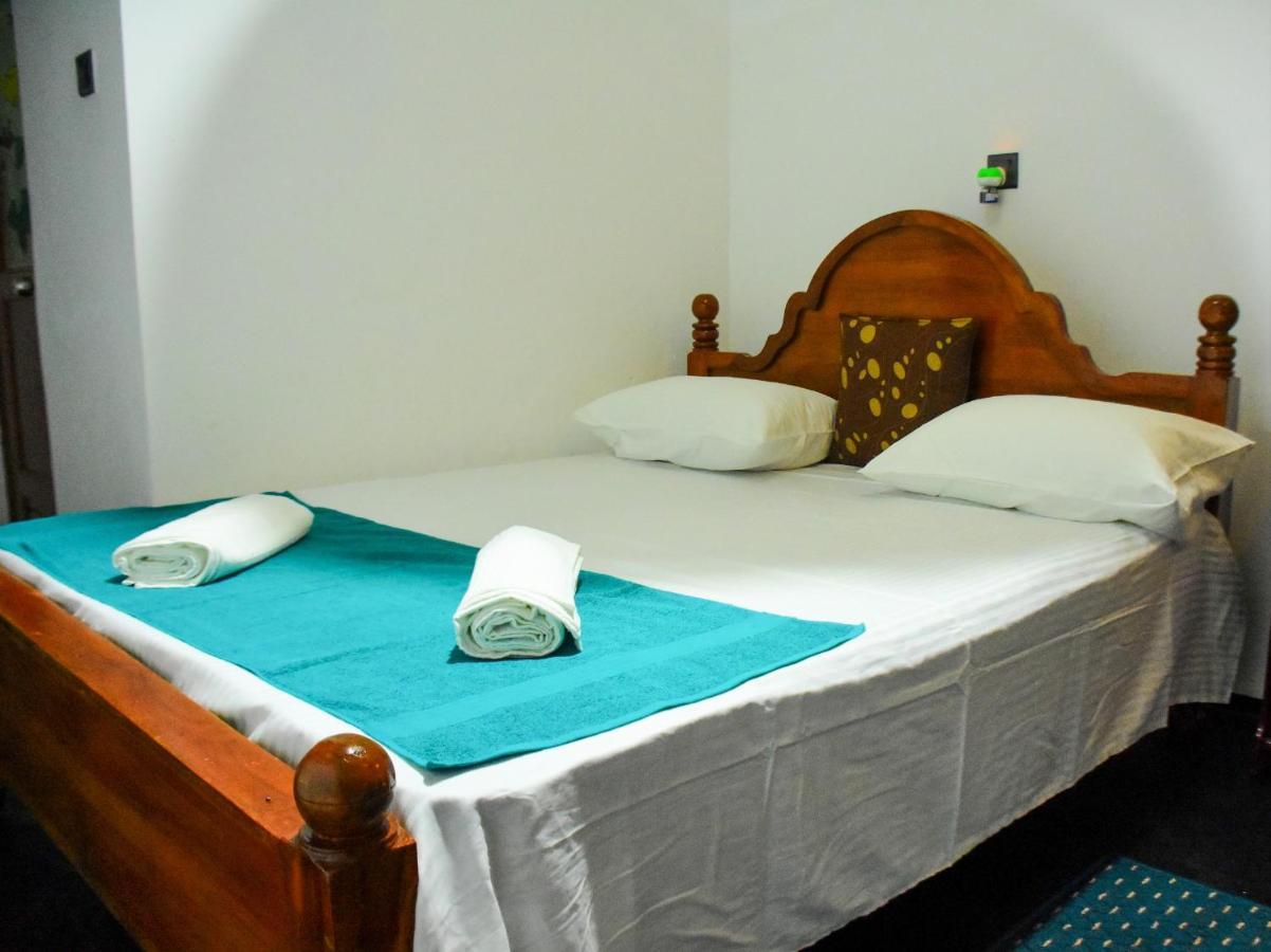 Relax Guest House Dambulla Exterior foto